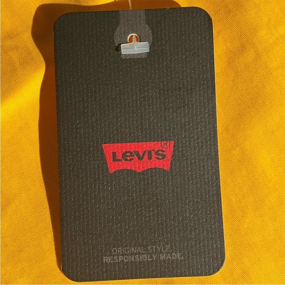 LEVI’S slight crop Junie Mutton Puff long sleeve blouse top Mustard size Large - Picture 7 of 12